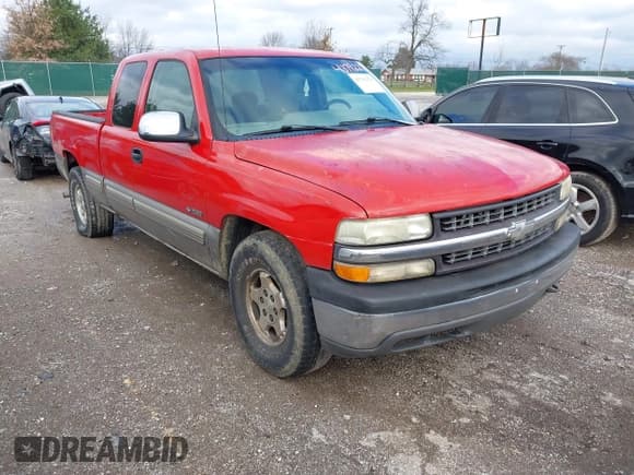 ✅ 2000 Chevrolet Silverado 1500 LS • VIN: 2GCEK19T9Y1212706 • Лот: 43792279. Опубликован ранее на IAAI с пробегом 280 310 миль. Бесплатный доступ к архиву аукционных продаж из США и подробный отчёт об истории автомобиля на DreamBid. Изображение 1.