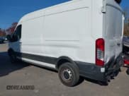 ✅ 2023 Ford Transit Cargo • VIN: 1FTBR1C8XPKB13829 • Lot: 43641950. Wystawiony na IAAI z przebiegiem 29 808 mil. Bezpłatny archiwum sprzedaży aukcyjnych z USA i szczegółowy raport historii pojazdu na DreamBid. Zdjęcie 3.