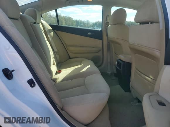 ✅ 2010 Nissan Maxima S • VIN: 1N4AA5AP4AC811266 • Лот: 86262775. Опубликован ранее на Copart с пробегом 123 934 миль. Бесплатный доступ к архиву аукционных продаж из США и подробный отчёт об истории автомобиля на DreamBid. Изображение 10.