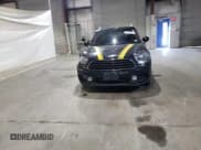 ✅ 2017 MINI Countryman Cooper • VIN: WMZYV5C37H3E01405 • Lot: 52436335. Wystawiony na Copart z przebiegiem 135 357 mil. Bezpłatny archiwum sprzedaży aukcyjnych z USA i szczegółowy raport historii pojazdu na DreamBid. Zdjęcie 13.