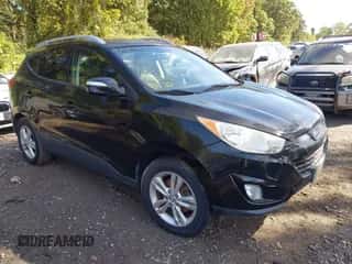 2013 Hyundai Tucson GLS z VIN KM8JUCAC3DU737576, wystawiony jako IAAI lot #43373425 z przebiegiem 99 785 mil mil oraz . Historia ofert i sprzedaży dostępna na DreamBid. Obrazek 1.