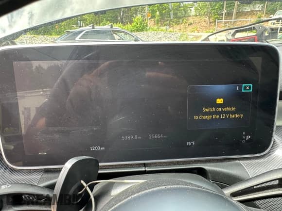 ✅ 2024 Mercedes-Benz C 300 • VIN: W1KAF4HB1RR184850 • Lot: 63047705. Wystawiony na Copart z przebiegiem 25 664 mil. Bezpłatny archiwum sprzedaży aukcyjnych z USA i szczegółowy raport historii pojazdu na DreamBid. Zdjęcie 7.