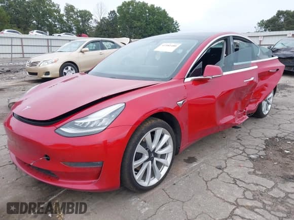 ✅ 2020 Tesla Model 3 Long Range • VIN: 5YJ3E1EBXLF783073 • Лот: 43381480. Опубликован ранее на IAAI с пробегом 164 541 миль. Бесплатный доступ к архиву аукционных продаж из США и подробный отчёт об истории автомобиля на DreamBid. Изображение 17.