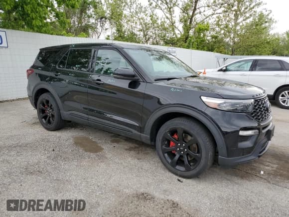 ✅ 2021 Ford Explorer ST • VIN: 1FM5K8GC0MGC29124 • Lot: 55062275. Wystawiony na Copart z przebiegiem 59 891 mil. Bezpłatny archiwum sprzedaży aukcyjnych z USA i szczegółowy raport historii pojazdu na DreamBid. Zdjęcie 4.