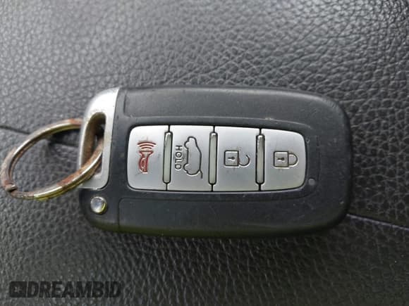 ✅ 2011 Kia Sorento SX • VIN: 5XYKWDA25BG168115 • Lot: 42983045. Wystawiony na IAAI z przebiegiem 234 520 mil. Bezpłatny archiwum sprzedaży aukcyjnych z USA i szczegółowy raport historii pojazdu na DreamBid. Zdjęcie 11.