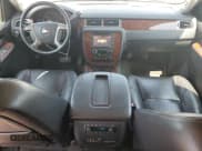 ✅ 2013 Chevrolet Suburban LTZ • VIN: 1GNSCKE0XDR165776 • Lot: 62486635. Wystawiony na Copart z przebiegiem 221 990 mil. Bezpłatny archiwum sprzedaży aukcyjnych z USA i szczegółowy raport historii pojazdu na DreamBid. Zdjęcie 8.