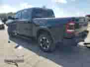 2020 Ram 1500 Rebel z VIN 1C6SRFLM2LN271477, wystawiony jako Copart lot #84295705 z przebiegiem 116 217 mil mil oraz Szkoda całkowita • Salvage title. Historia ofert i sprzedaży dostępna na DreamBid. Obrazek 2.