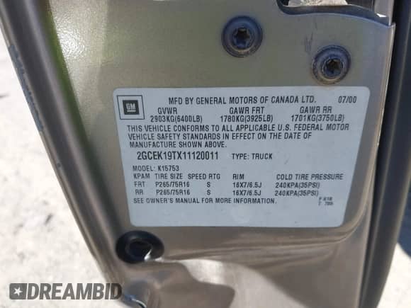 ✅ 2001 Chevrolet Silverado 1500 LS • VIN: 2GCEK19TX11120011 • Lot: 43585666. Wystawiony na IAAI z przebiegiem 249 637 mil mil. Skorzystaj z bezpłatnego archiwum sprzedaży aukcyjnych z USA i zobacz szczegółowy raport historii pojazdu na DreamBid. Zdjęcie 9.