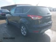 ✅ 2014 Ford Escape SE • VIN: 1FMCU0GX8EUE28205 • Lot: 43699660. Wystawiony na IAAI z przebiegiem 156 657 mil. Bezpłatny archiwum sprzedaży aukcyjnych z USA i szczegółowy raport historii pojazdu na DreamBid. Zdjęcie 3.