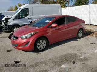 2016 Hyundai Elantra Limited z VIN KMHDH4AE5GU547680, wystawiony jako Copart lot #82447985 z przebiegiem 128 607 mil mil oraz Czysty tytuł • Clean title. Historia ofert i sprzedaży dostępna na DreamBid. Obrazek 1.