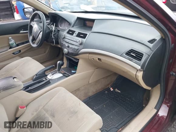 ✅ 2012 Honda Accord LX • VIN: 1HGCP2F37CA080421 • Лот: 43657734. Опубликован ранее на IAAI с пробегом 222 920 миль. Бесплатный доступ к архиву аукционных продаж из США и подробный отчёт об истории автомобиля на DreamBid. Изображение 5.