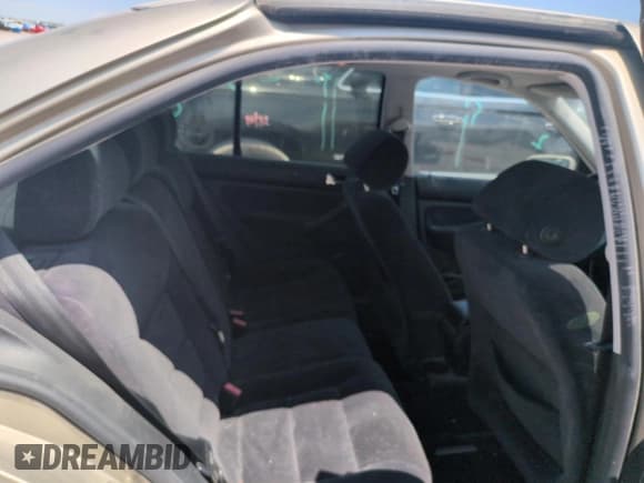 ✅ 2004 Volkswagen Jetta GLS • VIN: 3VWSK69M44M029688 • Lot: 59355165. Wystawiony na Copart z przebiegiem 146 690 mil. Bezpłatny archiwum sprzedaży aukcyjnych z USA i szczegółowy raport historii pojazdu na DreamBid. Zdjęcie 10.