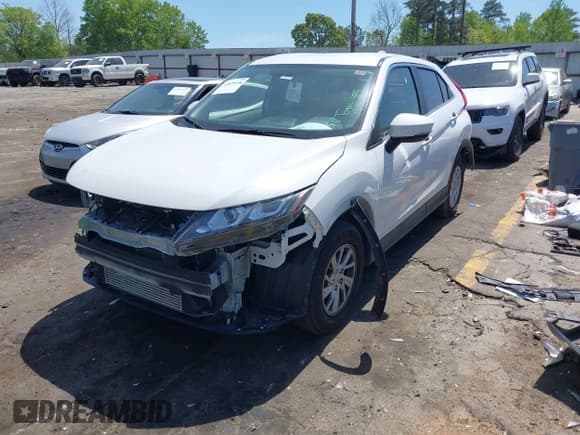 ✅ 2018 Mitsubishi Eclipse Cross ES • VIN: JA4AS3AA5JZ067109 • Lot: 42029168. Wystawiony na IAAI z przebiegiem 62 541 mil. Bezpłatny archiwum sprzedaży aukcyjnych z USA i szczegółowy raport historii pojazdu na DreamBid. Zdjęcie 2.