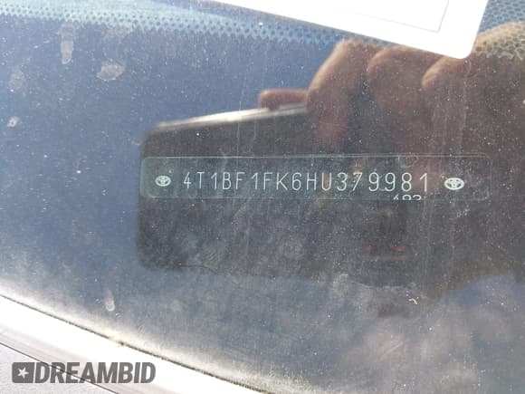 ✅ 2017 Toyota Camry LE • VIN: 4T1BF1FK6HU379981 • Lot: 43404123. Wystawiony na IAAI z przebiegiem 93 927 mil. Bezpłatny archiwum sprzedaży aukcyjnych z USA i szczegółowy raport historii pojazdu na DreamBid. Zdjęcie 9.