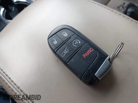 ✅ 2015 Dodge Durango Citadel • VIN: 1C4SDJET2FC202500 • Lot: 41870617. Wystawiony na IAAI z przebiegiem 90 824 mil. Bezpłatny archiwum sprzedaży aukcyjnych z USA i szczegółowy raport historii pojazdu na DreamBid. Zdjęcie 11.