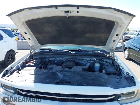 ✅ 2016 Chevrolet Silverado 1500 LT • VIN: 3GCUKREC4GG275783 • Lot: 43207524. Wystawiony na IAAI z przebiegiem 200 808 mil. Bezpłatny archiwum sprzedaży aukcyjnych z USA i szczegółowy raport historii pojazdu na DreamBid. Zdjęcie 10.