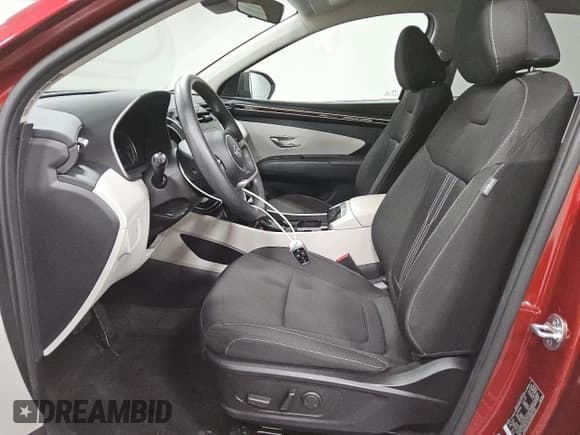 ✅ 2024 Hyundai Tucson SEL • VIN: 5NMJBCDE5RH407248 • Lot: 78650994. Wystawiony na Copart z przebiegiem 7 842 mil. Bezpłatny archiwum sprzedaży aukcyjnych z USA i szczegółowy raport historii pojazdu na DreamBid. Zdjęcie 7.