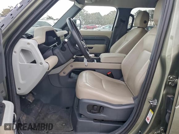 ✅ 2024 Land Rover Defender S • VIN: SALEJ7EU0R2271822 • Лот: 90885015. Опубликован ранее на Copart с пробегом 42 998 миль. Бесплатный доступ к архиву аукционных продаж из США и подробный отчёт об истории автомобиля на DreamBid. Изображение 7.