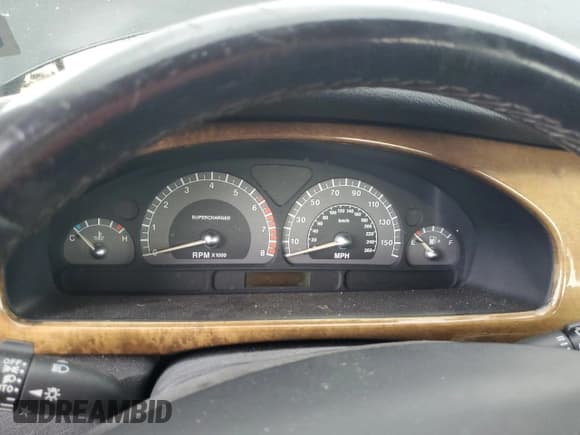 ✅ 2004 Jaguar S-Type R Supercharged • VIN: SAJEA03VX41N04180 • Lot: 79180744. Wystawiony na Copart z przebiegiem Nie podano. Bezpłatny archiwum sprzedaży aukcyjnych z USA i szczegółowy raport historii pojazdu na DreamBid. Zdjęcie 9.