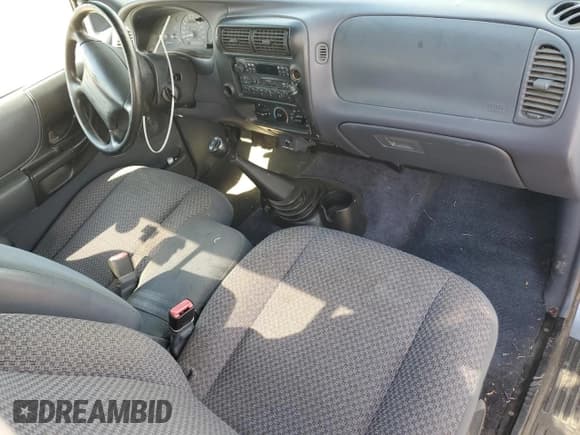 ✅ 1998 Ford Ranger XL • VIN: 1FTYR10C7WUA46998 • Lot: 82241625. Listed on Copart with 134,670 mi. Free auction sales archive from the USA and detailed vehicle history report at DreamBid. Image 8.