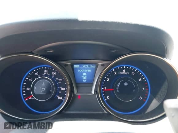 2014 Hyundai Genesis Coupe R-Spec with VIN KMHHT6KD8EU120606, listed as a IAAI auction lot 42166787 with 90,910 mi miles and . Bid and sale history available at DreamBid. Image 7.