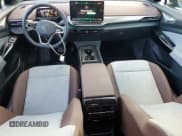 ✅ 2025 Volkswagen ID.4 Pro • VIN: 1V2CRPE88SC007773 • Лот: 85155575. Опубликован ранее на Copart с пробегом 6 508 миль. Бесплатный доступ к архиву аукционных продаж из США и подробный отчёт об истории автомобиля на DreamBid. Изображение 8.