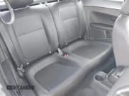 ✅ 2014 Volkswagen Beetle 2.0L TDI w/Sun/Sound/Nav • VIN: 3VWJL7ATXEM635807 • Лот: 42641370. Опубликован ранее на IAAI с пробегом 70 279 миль. Бесплатный доступ к архиву аукционных продаж из США и подробный отчёт об истории автомобиля на DreamBid. Изображение 8.