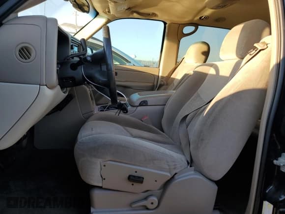 ✅ 2004 Chevrolet Suburban LS • VIN: 3GNEC16Z04G242630 • Лот: 42617085. Опубликован ранее на Copart с пробегом 119 840 миль. Бесплатный доступ к архиву аукционных продаж из США и подробный отчёт об истории автомобиля на DreamBid. Изображение 7.