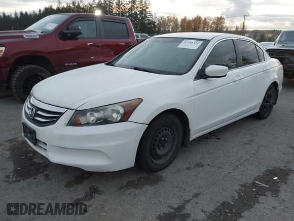 ✅ 2011 Honda Accord LX • VIN: 1HGCP2F38BA012935 • Lot: 43741321. Listed on IAAI with 154,986 mi. Free auction sales archive from the USA and detailed vehicle history report at DreamBid. Image 2.