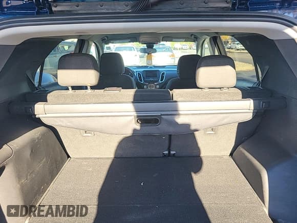 ✅ 2022 Chevrolet Equinox LT • VIN: 3GNAXJEVXNL143453 • Lot: 43714755. Listed on IAAI with 117,123 mi. Free auction sales archive from the USA and detailed vehicle history report at DreamBid. Image 26.