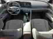 2025 Hyundai Elantra SE с VIN KMHLL4DG3SU033374, выставлен на аукционе Copart как лот 83791295 с пробегом 5 313 миль миль и Списание • Salvage title. История ставок и продаж доступна на DreamBid. Изображение 8.