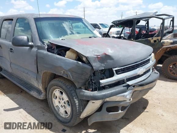✅ 2004 Chevrolet Suburban LT • VIN: 1GNEC16Z74J171053 • Lot: 42574311. Listed on IAAI with 169,582 mi. Free auction sales archive from the USA and detailed vehicle history report at DreamBid. Image 6.