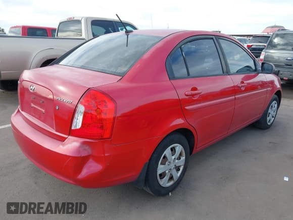 ✅ 2011 Hyundai Accent GLS • VIN: KMHCN4AC3BU616474 • Lot: 41546934. Wystawiony na IAAI z przebiegiem 164 852 mil. Bezpłatny archiwum sprzedaży aukcyjnych z USA i szczegółowy raport historii pojazdu na DreamBid. Zdjęcie 4.