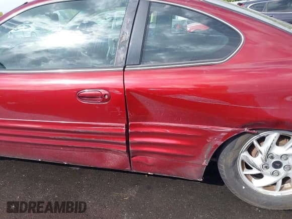 ✅ 2002 Pontiac Grand Am • VIN: 1G2NF12E42C186876 • Лот: 43369460. Опубликован ранее на IAAI с пробегом 112 793 миль. Бесплатный доступ к архиву аукционных продаж из США и подробный отчёт об истории автомобиля на DreamBid. Изображение 6.