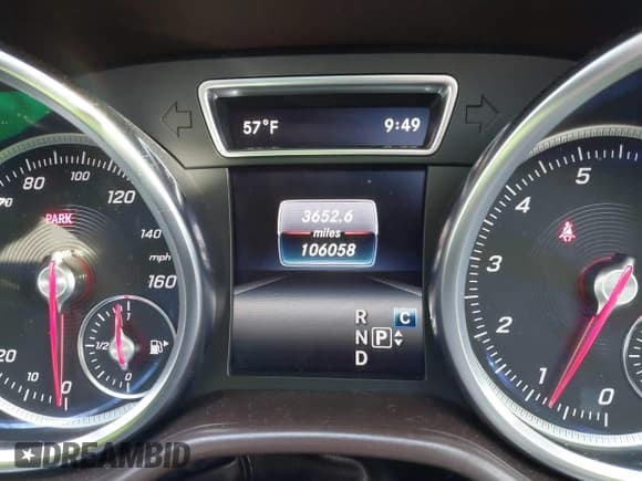 ✅ 2018 Mercedes-Benz GLE 350 • VIN: 4JGDA5JB8JB006626 • Lot: 43630924. Wystawiony na IAAI z przebiegiem 106 058 mil. Bezpłatny archiwum sprzedaży aukcyjnych z USA i szczegółowy raport historii pojazdu na DreamBid. Zdjęcie 7.