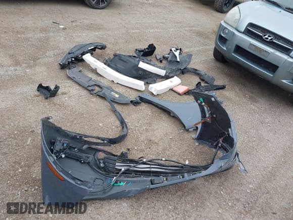 ✅ 2024 Toyota Prius LE • VIN: JTDACAAU8R3028529 • Lot: 42079826. Wystawiony na IAAI z przebiegiem 7 849 mil. Bezpłatny archiwum sprzedaży aukcyjnych z USA i szczegółowy raport historii pojazdu na DreamBid. Zdjęcie 20.