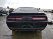 ✅ 2022 Dodge Challenger SXT • VIN: 2C3CDZAG8NH182166 • Lot: 37033443. Wystawiony na Copart z przebiegiem 5 301 mil. Bezpłatny archiwum sprzedaży aukcyjnych z USA i szczegółowy raport historii pojazdu na DreamBid. Zdjęcie 6.