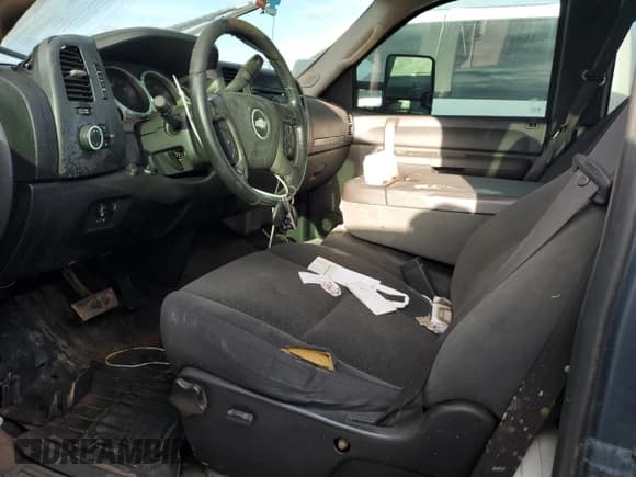✅ 2008 Chevrolet Silverado 2500HD 1LT • VIN: 1GCHK29698E127781 • Lot: 75123054. Wystawiony na Copart z przebiegiem Nie podano. Bezpłatny archiwum sprzedaży aukcyjnych z USA i szczegółowy raport historii pojazdu na DreamBid. Zdjęcie 7.