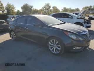 2013 Hyundai Sonata SE with VIN 5NPEC4AB1DH741271, listed as a Copart auction lot 69686735 with 139,449 mi miles and Salvage title. Bid and sale history available at DreamBid. Image 4.