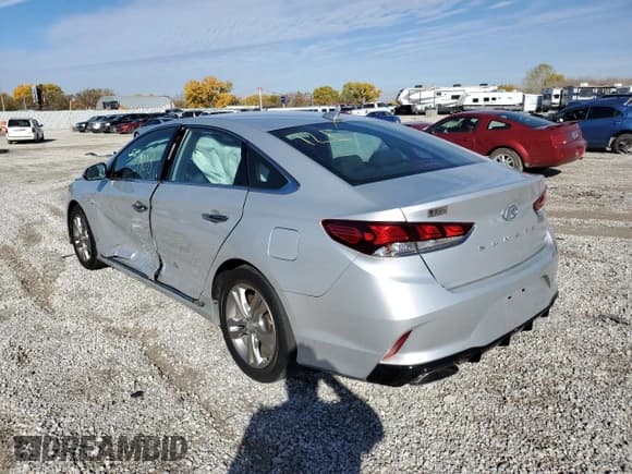 ✅ 2018 Hyundai Sonata Limited • VIN: 5NPE34AF8JH687322 • Lot: 64981152. Listed on Copart with 57,808 mi. Free auction sales archive from the USA and detailed vehicle history report at DreamBid. Image 3.