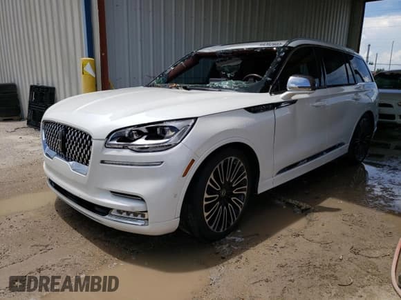 ✅ 2020 Lincoln Aviator Black Label • VIN: 5LM5J9XC1LGL34260 • Lot: 64352603. Listed on Copart with Not provided. Free auction sales archive from the USA and detailed vehicle history report at DreamBid. Image 1.