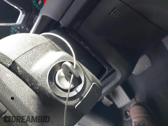 ✅ 2015 Chevrolet Traverse LT • VIN: 1GNKRHKD1FJ158676 • Lot: 43179353. Listed on IAAI with 250,131 mi. Free auction sales archive from the USA and detailed vehicle history report at DreamBid. Image 11.