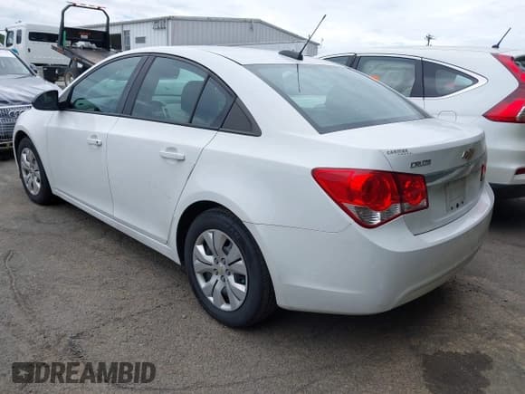✅ 2016 Chevrolet Cruze LS • VIN: 1G1PB5SGXG7173440 • Lot: 42995735. Listed on IAAI with 122,550 mi. Free auction sales archive from the USA and detailed vehicle history report at DreamBid. Image 3.