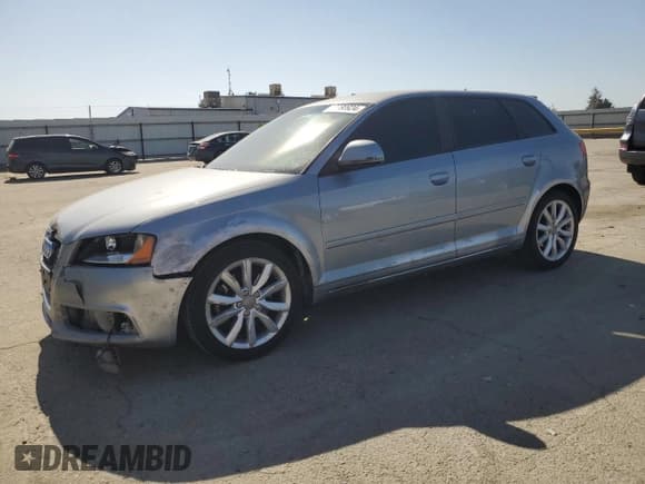 ✅ 2010 Audi A3 Premium • VIN: WAUBEBFM8AA113171 • Lot: 77780924. Listed on Copart with 193,739 mi. Free auction sales archive from the USA and detailed vehicle history report at DreamBid. Image 1.