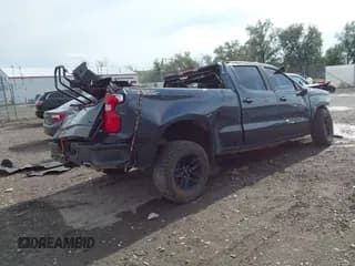 ✅ 2022 Chevrolet Silverado 1500 LT Trail Boss • VIN: 1GCPYFED3NZ182642 • Lot: 43262840. Wystawiony na IAAI z przebiegiem 39 363 mil. Bezpłatny archiwum sprzedaży aukcyjnych z USA i szczegółowy raport historii pojazdu na DreamBid. Zdjęcie 4.