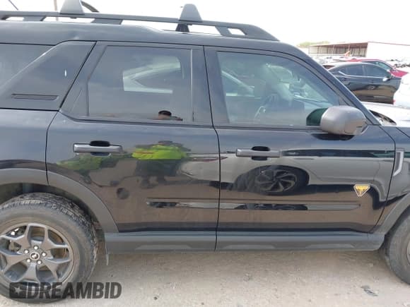 ✅ 2021 Ford Bronco Sport Badlands • VIN: 3FMCR9D98MRB36121 • Lot: 43522605. Listed on IAAI with 110,410 mi. Free auction sales archive from the USA and detailed vehicle history report at DreamBid. Image 13.