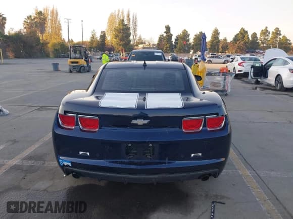 ✅ 2010 Chevrolet Camaro 1LT • VIN: 2G1FB1EVXA9162197 • Lot: 43782651. Wystawiony na IAAI z przebiegiem 113 366 mil. Bezpłatny archiwum sprzedaży aukcyjnych z USA i szczegółowy raport historii pojazdu na DreamBid. Zdjęcie 16.