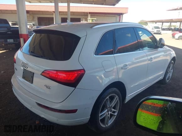 ✅ 2013 Audi Q5 Premium Plus • VIN: WA1LFAFPXDA012026 • Lot: 43389505. Listed on IAAI with 127,961 mi. Free auction sales archive from the USA and detailed vehicle history report at DreamBid. Image 4.