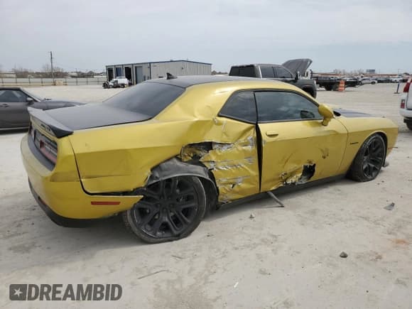 ✅ 2020 Dodge Challenger R/T 50th Anniversary • VIN: 2C3CDZBT7LH246383 • Lot: 48911855. Wystawiony na Copart z przebiegiem 112 469 mil. Bezpłatny archiwum sprzedaży aukcyjnych z USA i szczegółowy raport historii pojazdu na DreamBid. Zdjęcie 3.