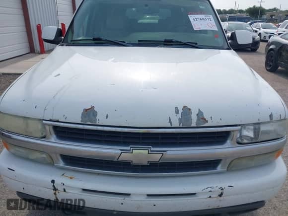 2005 Chevrolet Suburban LS z VIN 1GNFK16Z85J256010, wystawiony jako IAAI lot #42768572 z przebiegiem 260 000 mil mil oraz . Historia ofert i sprzedaży dostępna na DreamBid. Obrazek 10.